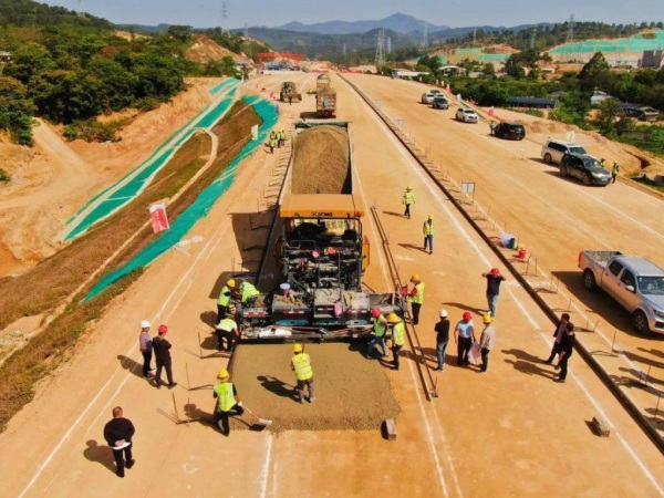 塔城高速公路